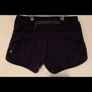 Womens LuLuLemon Speed Up Low rise shorts  (used)
